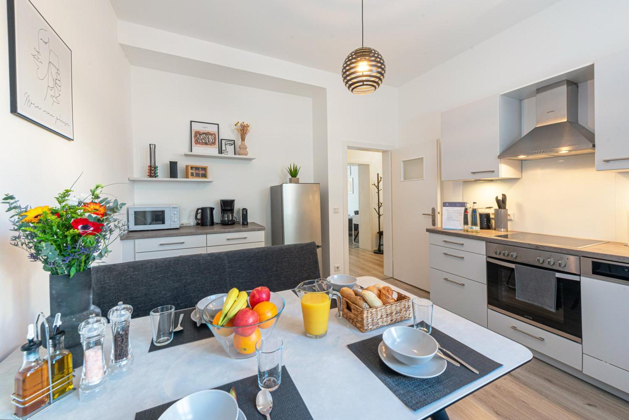 Modernes Mit Garage & Ps4 Von Your Way *