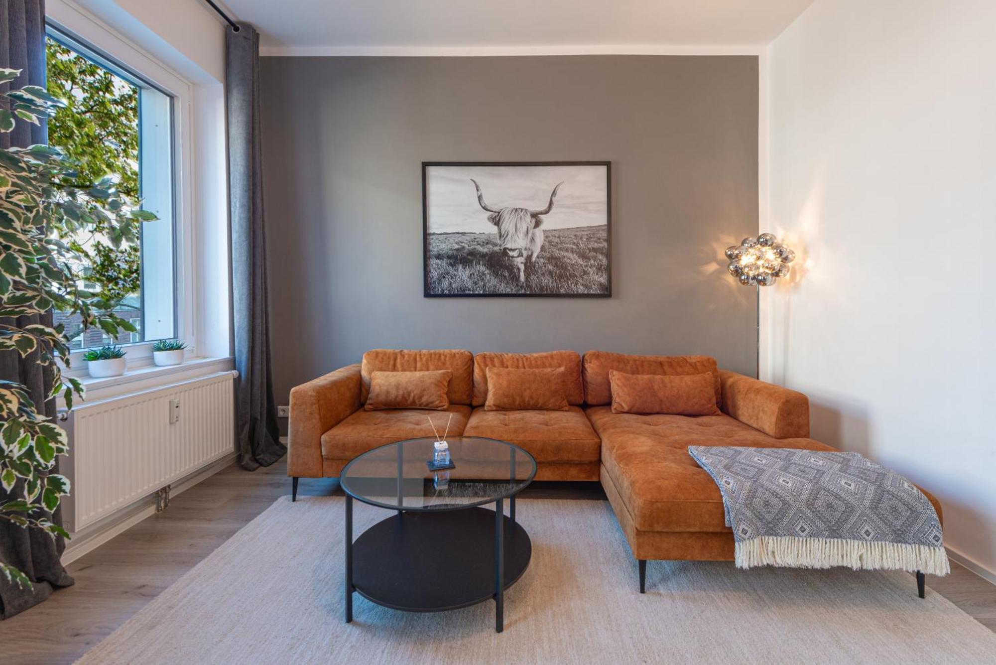 Modernes Mit Garage & Ps4 Von Your Way